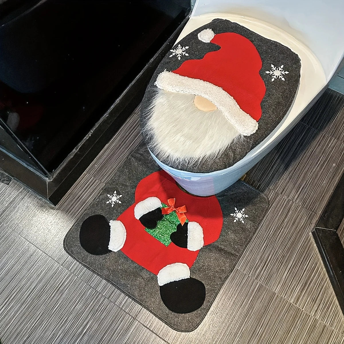 Christmas Santa Gnome Toilet Cover Set, Festive Bathroom Decor. Perfect Holiday Home Gift & Accessories.