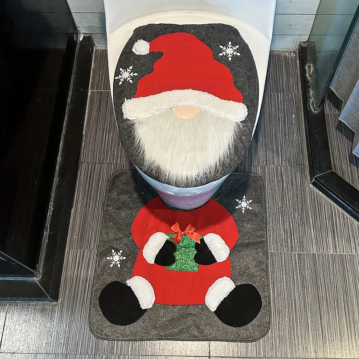 Christmas Santa Gnome Toilet Cover Set, Festive Bathroom Decor. Perfect Holiday Home Gift & Accessories.