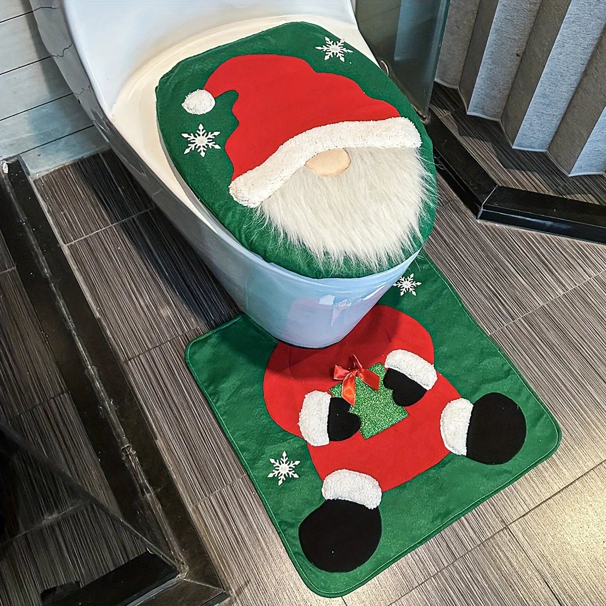 Christmas Santa Gnome Toilet Cover Set, Festive Bathroom Decor. Perfect Holiday Home Gift & Accessories.